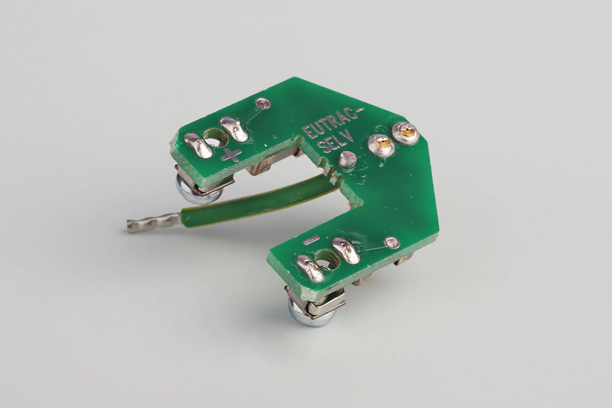 Data Bus Contact With SELV Safety Device & Spring Pins For Use With Multi Adaptor 98-759-0 99-698-0  Eutrac Adapters & Components-Green
